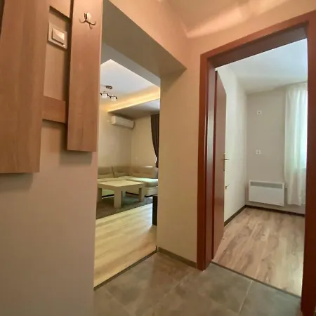 роси Apartament *